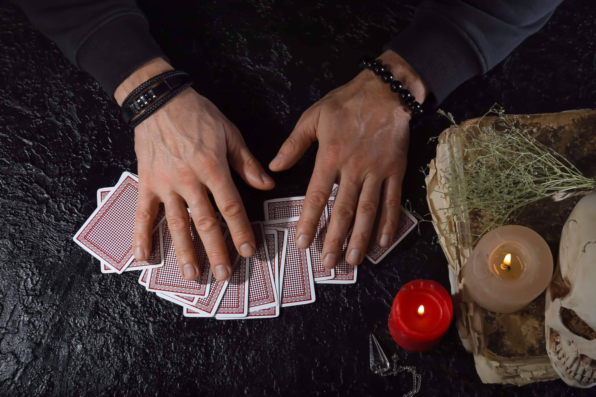 David y Ángelo, los profesionales del tarot y la videncia más reconocidos por ser videntes buenos y económicos