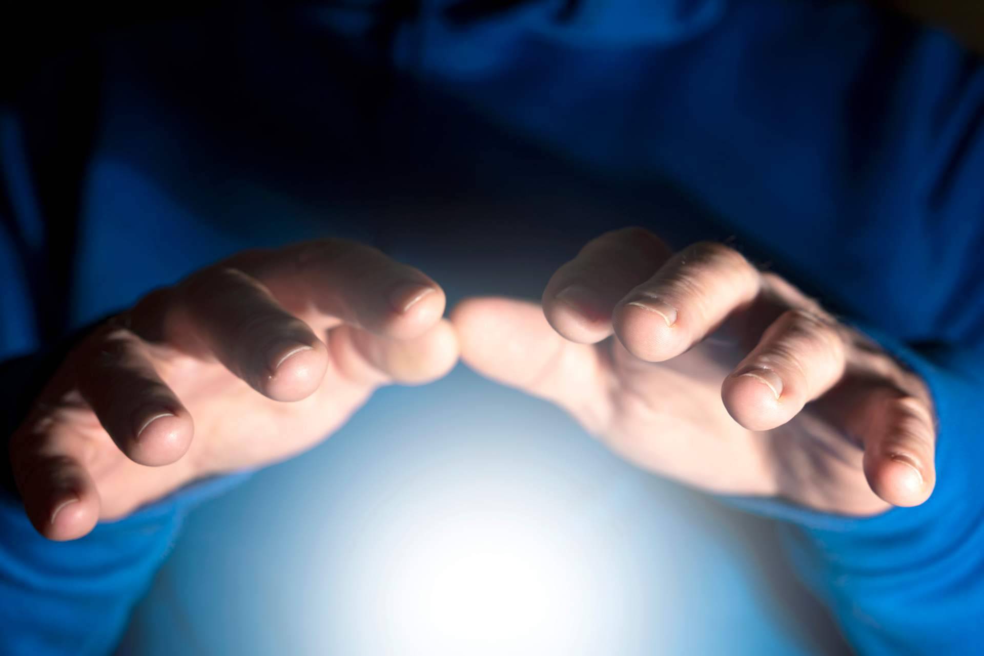 Recuperar a la persona amada y encontrar el amor verdadero de la mano de los videntes, tarotistas y numerólogos David y Ángelo