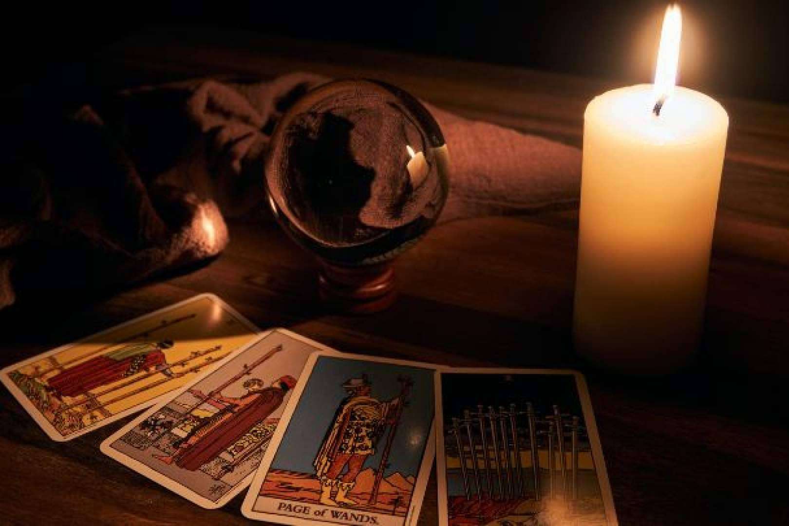 ¿Cómo elegir un buen tarotista online?, por Tarot Gitano