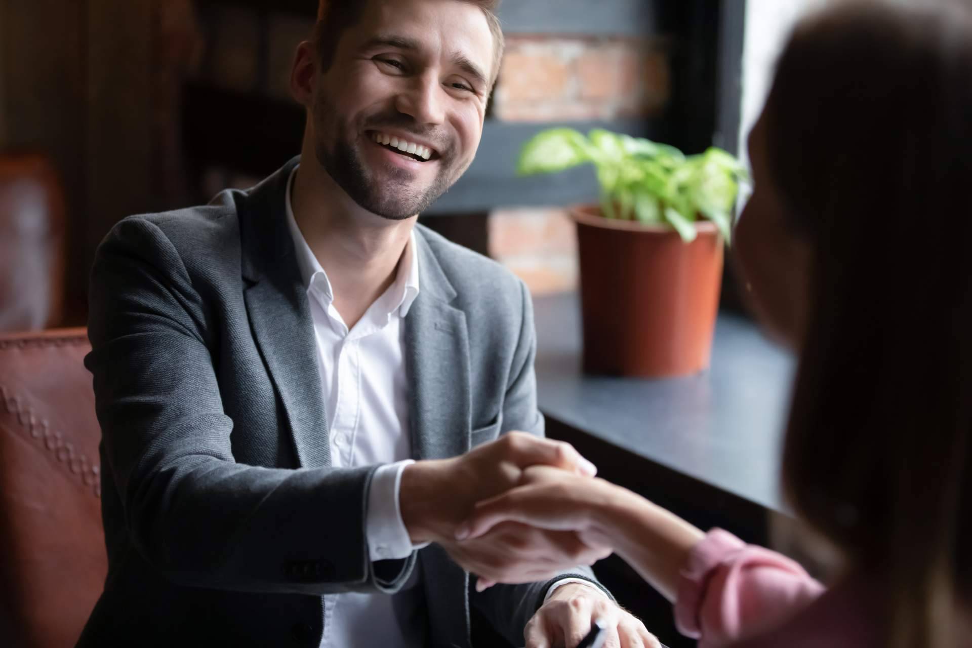 BeDazzling afirma que los eventos speed dating en Barcelona se consolidan como la alternativa a las apps de citas