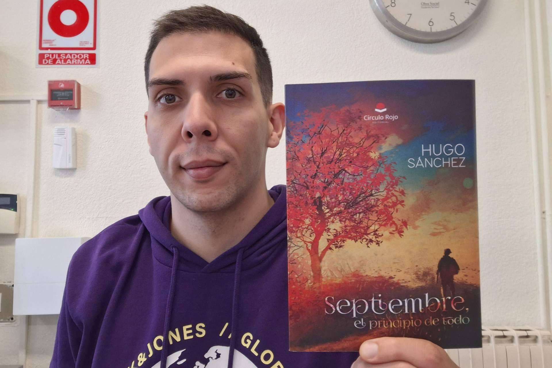 Hugo Sánchez Hernández publica ‘Septiembre, el principio de todo’, un poemario inspirado en la situación actual.