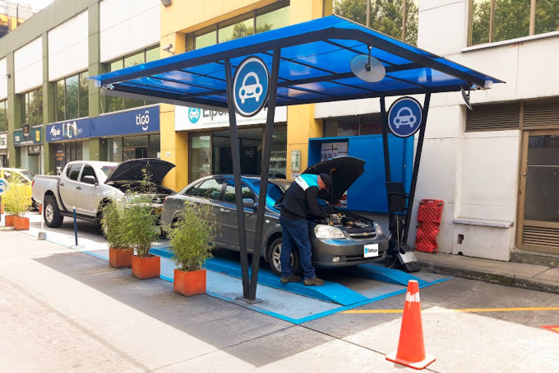 El Perito refuerza el peritaje vehicular en Colombia con una metodología de revisión en 240 puntos clave