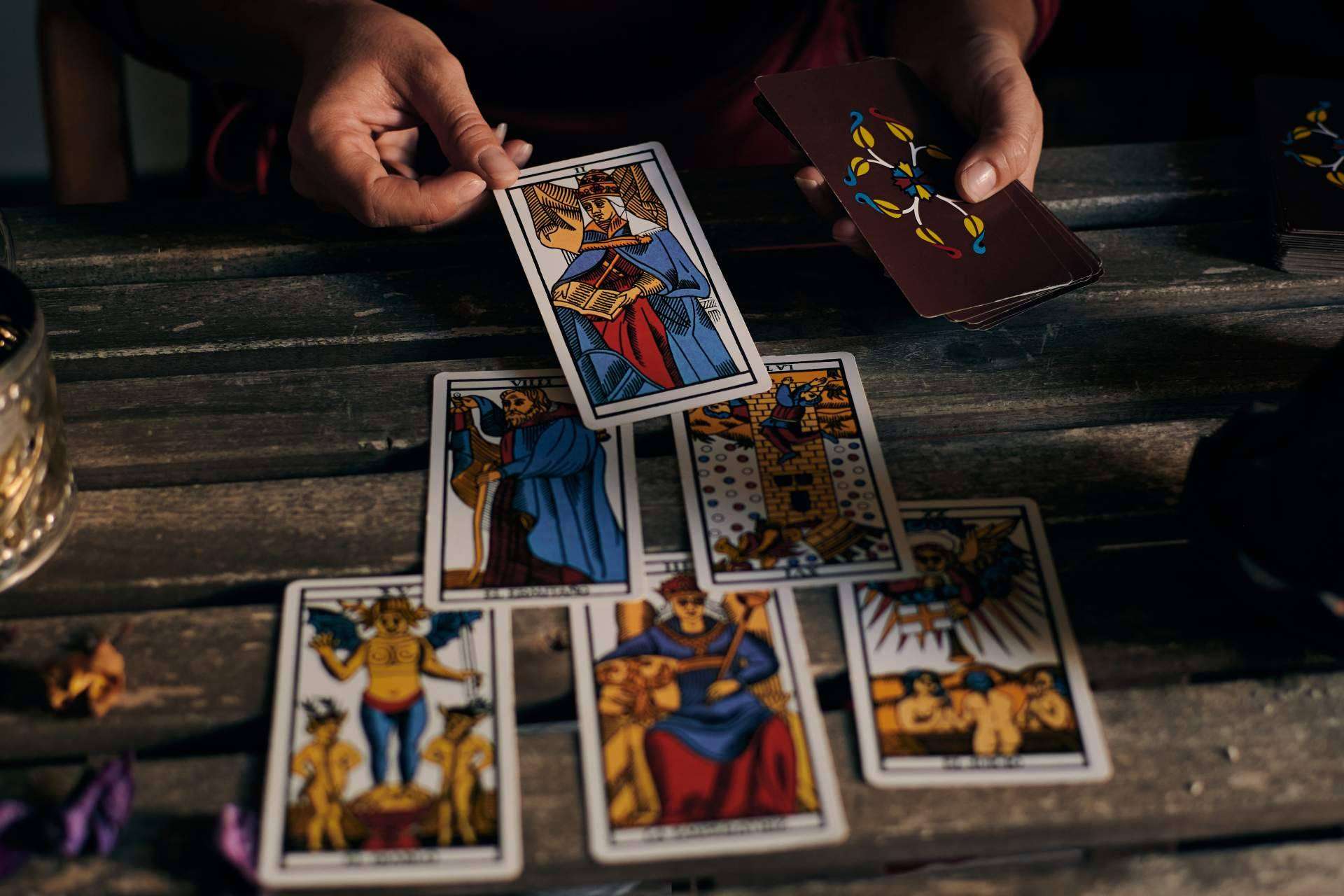 El tarot como vía poderosa de autoconocimiento y desarrollo personal