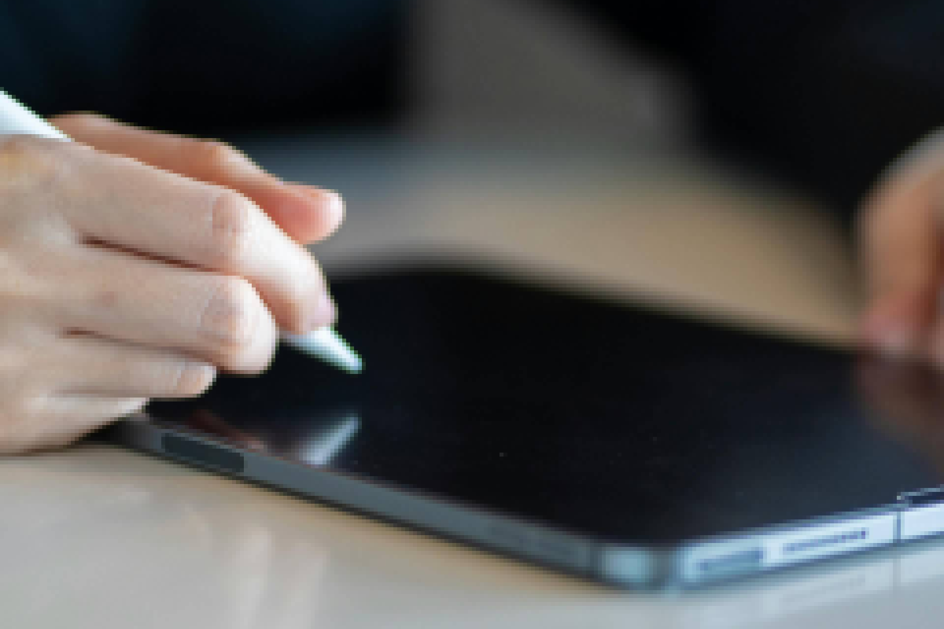 Regularización de extranjeros en España, DobleFirma Abogados facilita el trámite online